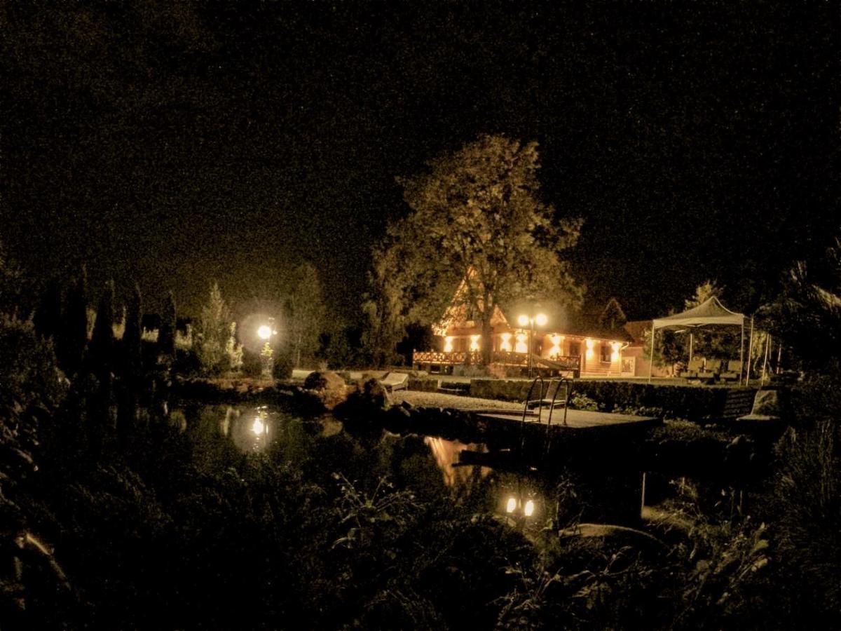 Wypoczynek Pod Lipami Bed & Breakfast Ruciane-Nida Exterior foto